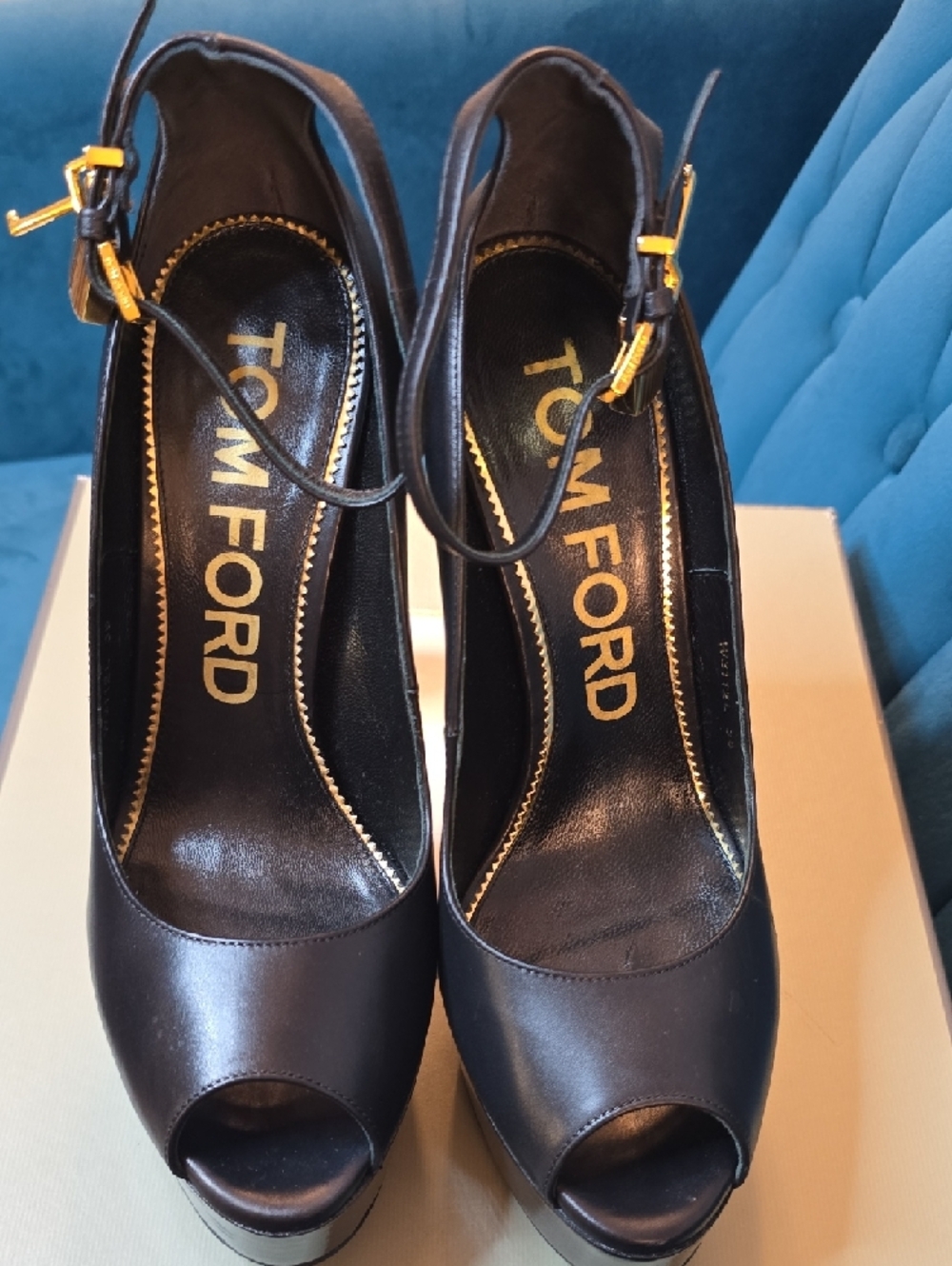 Tom Ford Gray Dust Bag Included